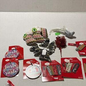 31 pc Holiday Ornament and Accessory Set